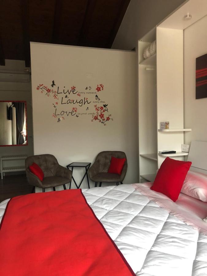 La Terrazza Sulle Vigne B&B Corte Franca Exterior photo