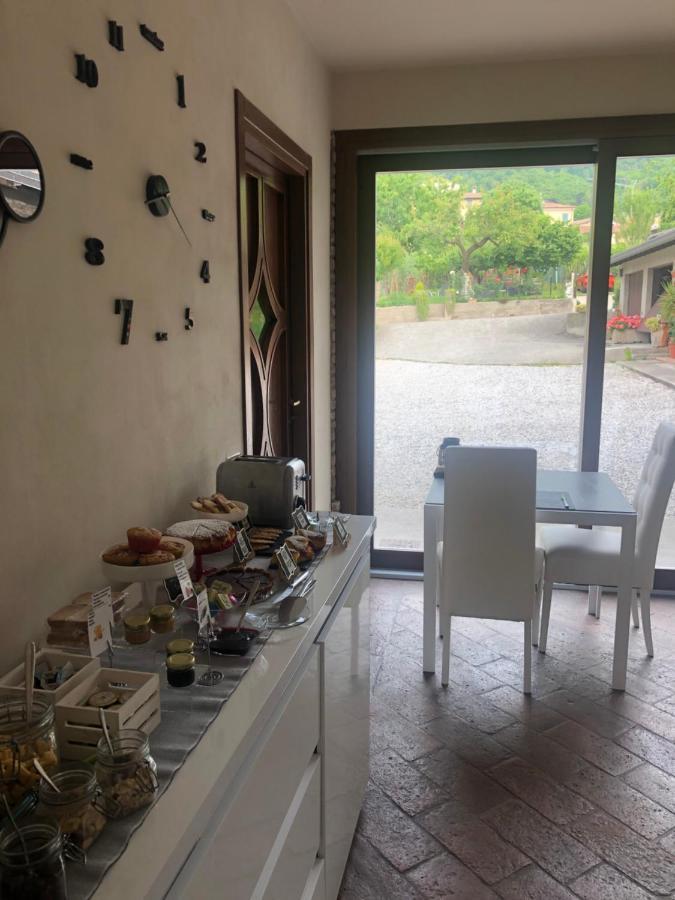 La Terrazza Sulle Vigne B&B Corte Franca Exterior photo